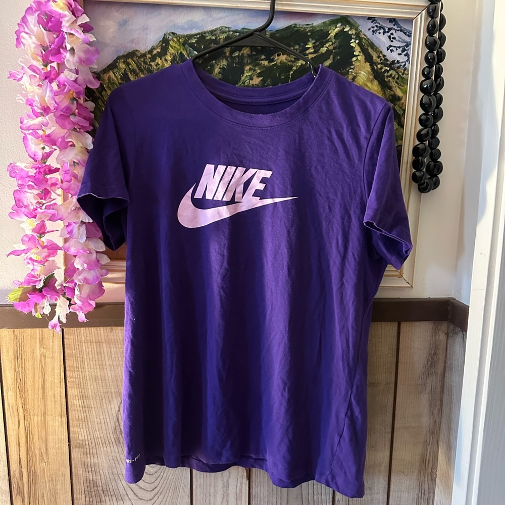 Nike workout tshirt